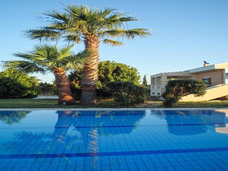 Leone Luxury Villas Kalamákion Exterior foto